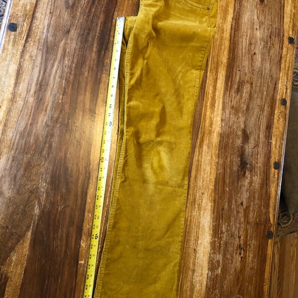 J crew favorite fit corduroy pants - Picture 3 of 4
